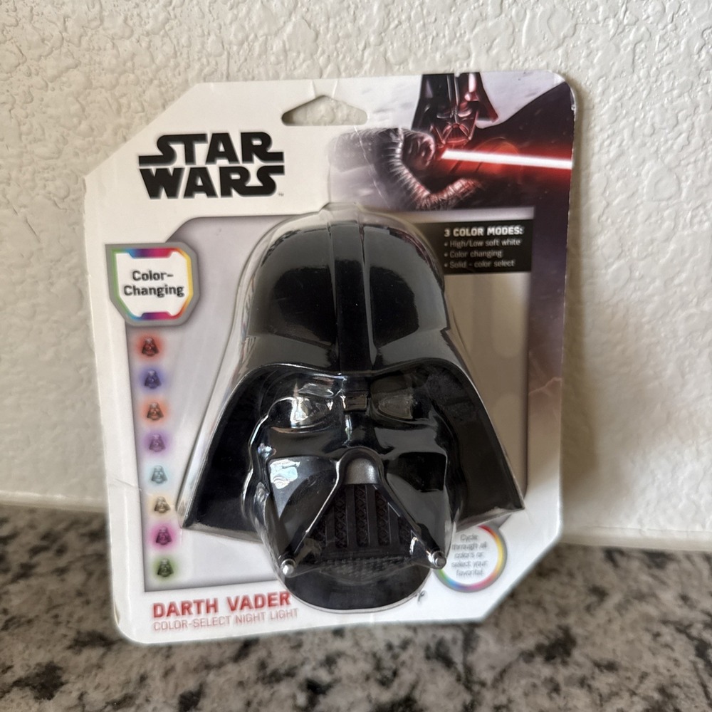 NEW Jasco 43428 Disney Star Wars DARTH VADER Multi-Color LED Plug-in Night Light